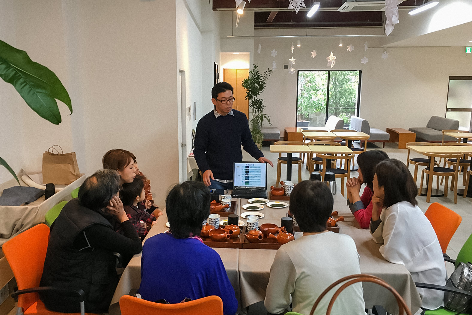 かのや茶(かのや深蒸し茶)をPR